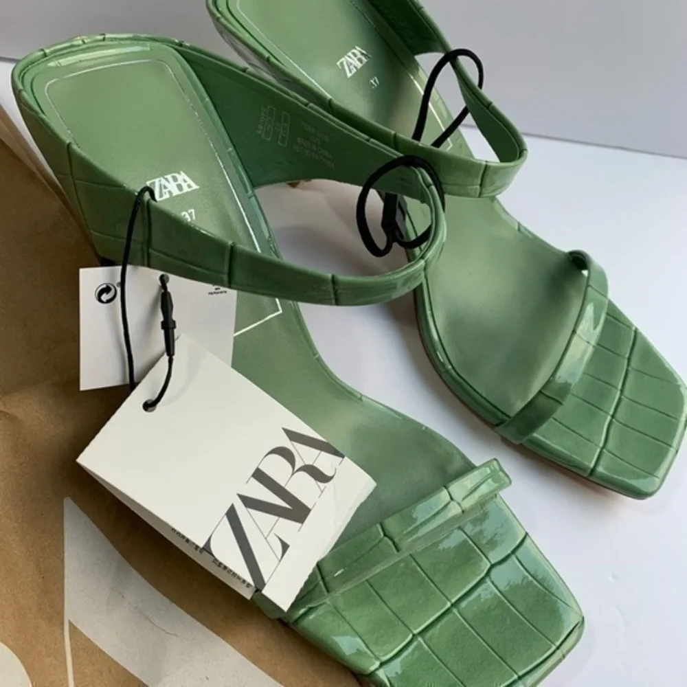 ZARA Animal print heeled sandals 1305/810 - Picture 7 of 15